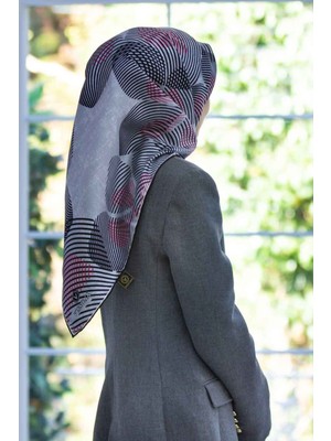 Vissona %100 Twill Ipek Çizgili Çiçek Desenli Siyah - Kırmızı Renkli 90X90 Eşarp Dikim Şekli : El Dikişi