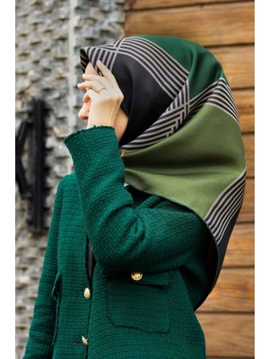Vissona %100 Twill Ipek Geometrik Desenli Zümrüt Yeşili Renkli 90X90 Eşarp Dikim Şekli : El Dikişi