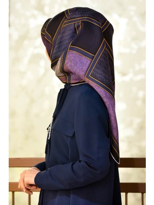 Vissona 100% Twill Ipek Gold Detaylı Kare Desenli Lacivert - Mürdüm Renkli 90X90 Dikim Şekli : El Dikişi