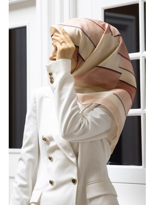Vissona % 57 Ipek % 43 Viskon Twill Gemetrik Bulut Desenli Pudra Gül Kurusu Renkli 90X90 Eşarp Dikim Şekli