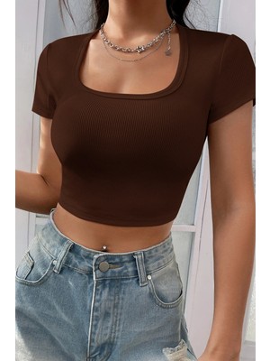 Kadın Kahverengi Yarım Kol Düz Yaka Crop Top Bluz