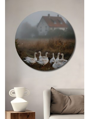 Teona Ahşap Bataklık Kazları ve Sisli Ev Manzarası Ahşap Tablo Yuvarlak Duvar Tablosu