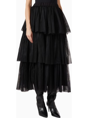 Yastundra Siyah Tül Kat Kat Uzun Etek, Yüksek Belli ve Şık Tasarım