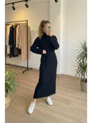 Niche Thread Volanlı Triko Tesettür Elbise - Siyah