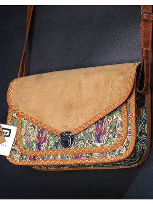 Pujiva -Büyük Boy-Etnik Desenli, Fermuarlı, Kilitli, Desenli, Suet Kapaklı El ve Omuz Askılı Çanta