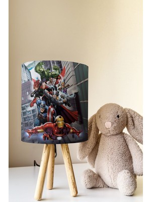 Talia Home Marvel Süper Kahramanlar Desenli Çocuk Odası Abajur Masa Lambası TLAB-302