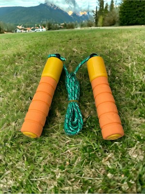 Helia Studio Turuncu Yeşil Çocuklara Özel Ayarlanabilir Evde Bahçede Atlamalık - Çocuk Oyun Atlama Ipi - Spor Ip - 210 cm Ip + 30 cm Sap