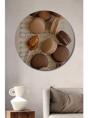 Teona Ahşap Nefis Macaronlar Eşliğinde Müzik Notası Görünümlü Yağlı Boya Tablo Ahşap Dekoratif Kanvas Tablo Yuvarlak Duvar Tablosu
