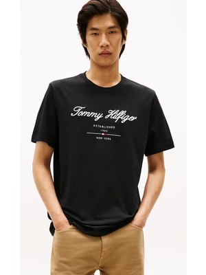 Tommy Hilfiger Erkek Regular Fit Bisiklet Yaka Script Logolu T-Shirt - Siyah