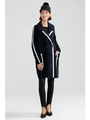 Tığ Triko Kadın Çizgi Detaylı ve Düğmeli Triko Kaban - Siyah