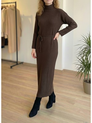 Niche Thread Volanlı Triko Tesettür Elbise - Kahve