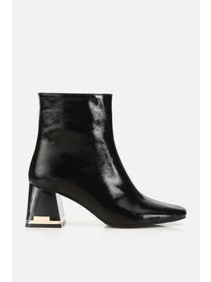 Yaya By Hotiç Kadın Rugan Siyah Dikiş Detaylı Küt Burunlu Topuklu Bot