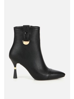 Yaya By Hotiç Kadın Siyah Dikiş Detaylı Gold Detaylı Tokalı Ince Topuklu Bot