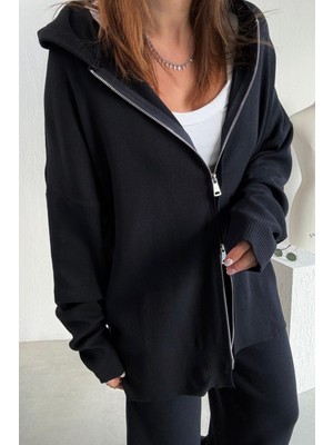 Et Siyah Fermuarlı Triko Takım