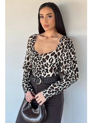 Gülseli Kadın Omuz Lastikli Göğüs Pedli Crop Top Bluz P-00020143