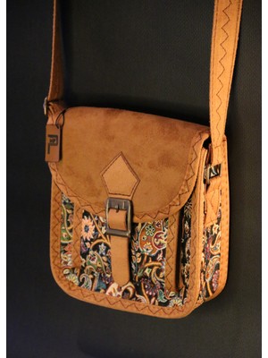 Pujiva Etnik Tarz Kilim Desenli, Omuz Çantası, Askılı Çanta, Suet Kapak, Günlük Otantik Çanta Ölçü:17*18*6