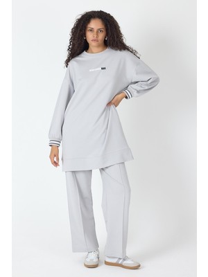 Gri Kadın Etek Ucu Yırtmaçlı Baskı Detaylı  Nervürlü Bol Paça Pantolon Sweatshirt  Alt Üst Takım