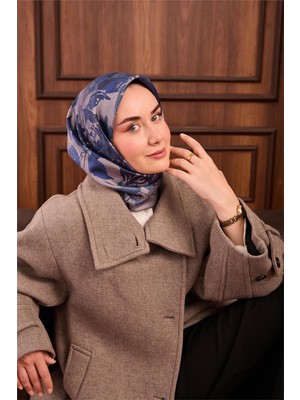 Silk Home Twill Ipek Eşarp Saks Gri Gece Mavi Çiçek Desenli Tok Duruşlu 90X90