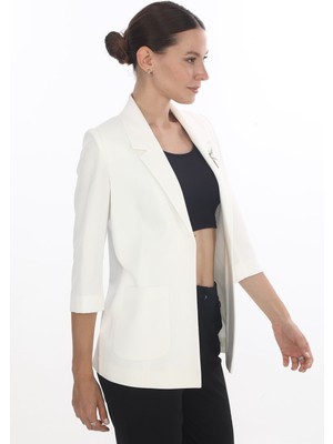 White Diamond Cep Detaylı Broşlu Ceket 38 - Beyaz