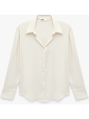 Koton Regular Fit Uzun Kollu Klasik Yaka Düğmeli Saten Gömlek