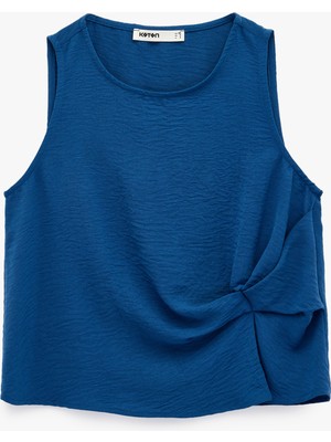 Koton Drape Detaylı Bisiklet Yaka Kolsuz Bluz