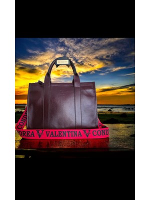 Valentina Victoria Hakiki Deri Büyük Boy A4 ve 10 Inç  Sıgan Kadın Çantası