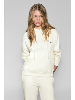 Urban Beat Jıngso Kadın Polarlı Yumuşak Kapüşonlu Kanguru Cepli Baskı Detaylı Ekru Sweatshirt
