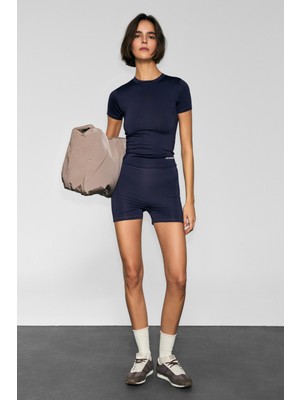 Urban Beat Kadın Slim Fit Mor Baskı Detaylı Kısa Tayt Yüksek Bel Özellikli Sporcu