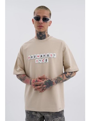 Machinist Erkek Mch Mahhong Baskılı Oversize Tişört Açık Bej
