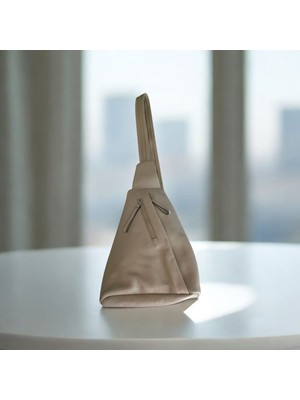 Valentina Victoria Çanta Valvic Hakiki Deri Transformer Bayan Çantası(Sırt Vebanan Çanta).askı Fermuarla Ayarlanıyor.