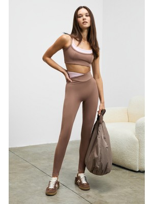 Urban Beat Julsen Kadın Yumuşak ve Esnek Dokulu Asimetrik Konstrat Bel Detaylı Kahverengi Tayt