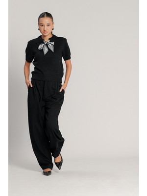 Nisan Triko Bisiklet Yaka Fularlı Triko Kazak