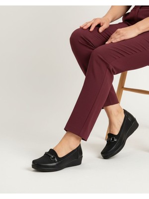 Gönbeler Siyah Streç Detaylı Tam Ortopedik Tabanlı Kadın Dolgu Topuklu Ayakkabı - 5 cm Hafif Rahat Ofis ve Günlük Model