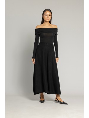 Nisan Triko Volanlı Triko Etek