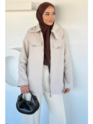 Julude Yaka Peluşlu Taş Işlemeli Tesettür Kaban P-00020117