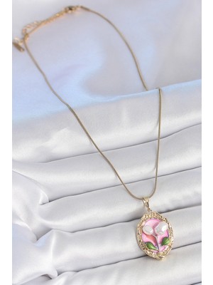 Shopwave 316L Çelik Gold Renk Zincir Pembe Mineli Incili Çiçek Işlemeli Portre Model Kadın Kolye - TJ-BKO10148