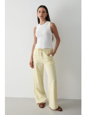 Jaste Kadın Kolsuz Bisiklet Yaka Triko Atlet EKRU