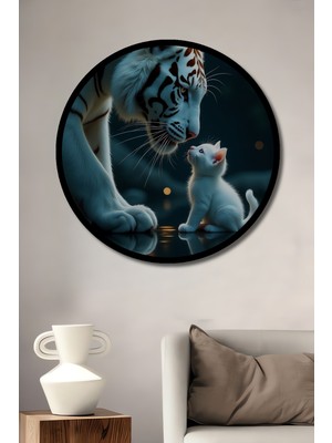 Aslan Kaplan Yavru Kedi Yağlı Boya Görünümlü Ahşap Tablo Yuvarlak Duvar Tablosu Çerçeve Görünümlü