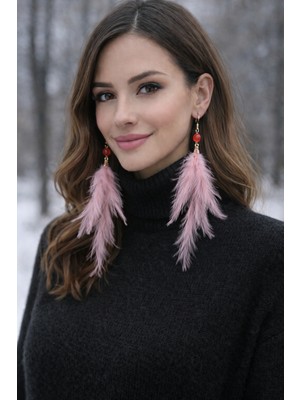 Pembe Tüy Detaylı Uzun Sallantılı Küpe - Bohem Stil