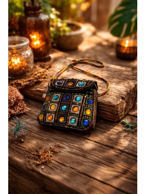Seymen Bıçakçılık El Yapımı Nakışlı Renkli Taş Detaylı Bohem Mini Omuz Çantası
