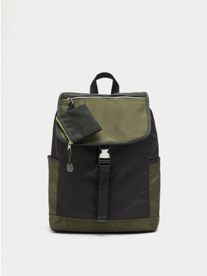 Parfois Renk Bloklu ve Charmlı 13” Laptop Sırt Çantası