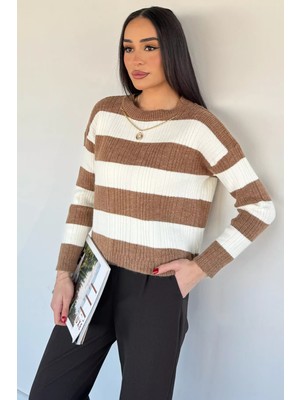 Gülseli Kadın Kolyeli Triko Kazak P-00020161