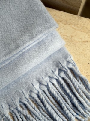 Blackbird Luxe Atkı & Omuz Şalı – Yumuşak Dokulu, Şık ve Çok Yönlü