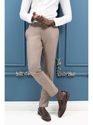 Notra Slimfit Pamuklu Kendinden Çizgili Mevsimlik Kumaş Pantolon