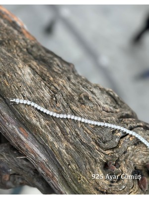 Desing 925 Ayar Gümüş Su Yolu Kadın Bileklik Beyaz Taşlı Işıltılı Zarif Takı 4 mm | 15 gr