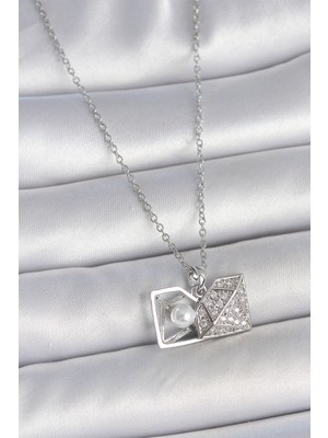 316L Çelik Gümüş Renk Zincir Zirkon Taşlı Incili Açılır Elmas Model Kadın Kolye