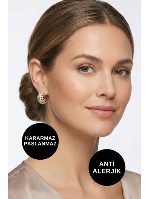 Kayoubi Kadın Antialerjik Kararmaz Suya Dayanıklı Zirkon Taşlı Bombeli Gold Çelik Ünlü Marka Küpe Modelleri