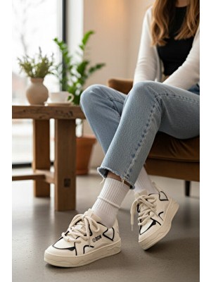 Dgn Kadın Sneakers Ayakkabı B10750 Siyah Renkli Konforlu Taban Ve Şık Tasarım