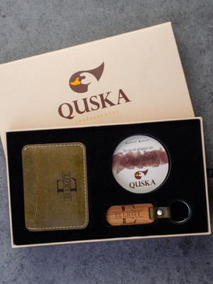 Quska Kişiye Özel Isimli El Yapımı Hakiki Deri Yeşil Kartlık+Anahtarlık Hediyelik Set- Grain Minimal