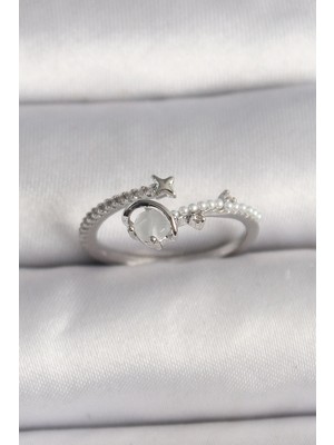 Calperia Pirinç Gümüş Renk Zirkon Taşlı Beyaz Mineli Yıldız Detay Ayarlanabilir Kadın Yüzük
